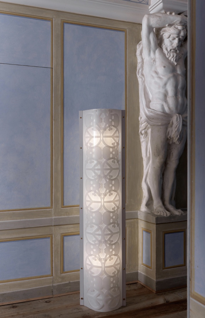 THE LIGHTING ARCHIVES SLAMP PEACE SKULL